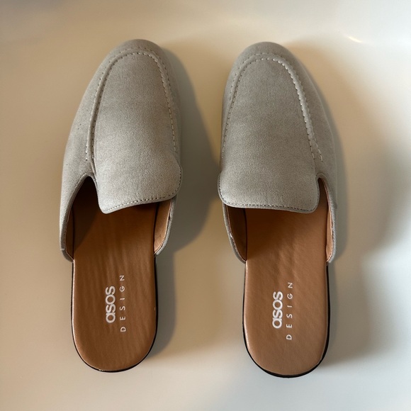 ASOS DESIGN backless mule loafers in stone faux suede with natural sole - Picture 5 of 11